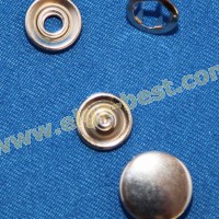 Press fasteners Click-it with toothed ring