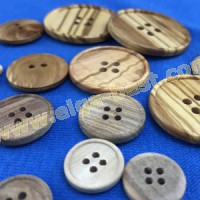 Wooden button with edge