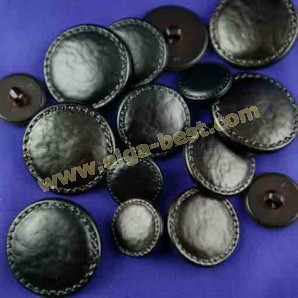 Buttons leather look